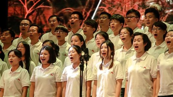 C:\Users\Lenovo\Desktop\H小说
大合唱\H小说
大合唱\合唱.jpg