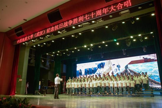 C:\Users\Lenovo\Desktop\H小说
大合唱\H小说
大合唱\yy08.jpg